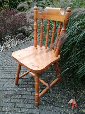 4 eetkamerstoelen, hout.  beschikbaar voor biedingen