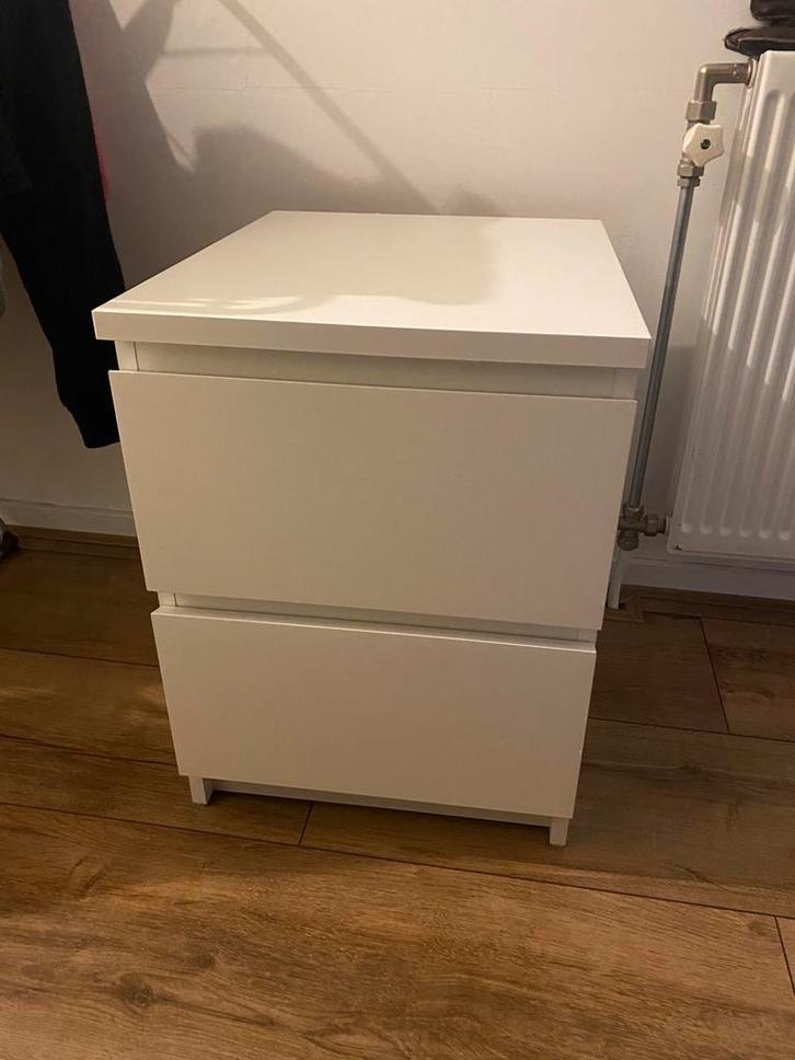Malm ladekastje/nachtkastje Ikea, Huis en Inrichting, Slaapkamer | Nachtkastjes, Gebruikt, Minder dan 45 cm, Ophalen