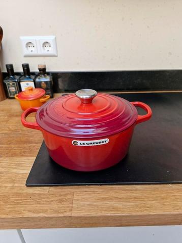Le creuset 22cm Kersenrood beschikbaar voor biedingen