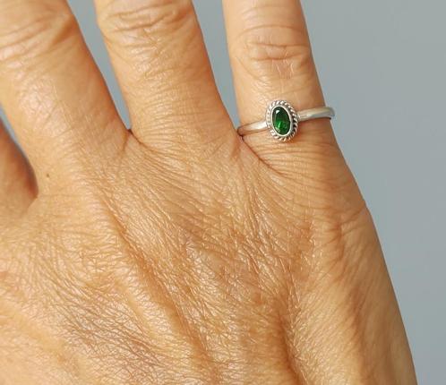 zilveren ring met natuurlijke Tsavoriet  steen zilver 925, Sieraden, Tassen en Uiterlijk, Ringen, Nieuw, Dame, 17 tot 18, Groen