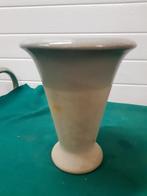 bloempot in vaasvorm, Tuin en Terras, Bloempotten, Ophalen of Verzenden, 'T Olde Gre-j, Info@toldegrej.nl, Endepoelstraat 20f Didam
