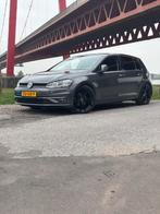 Volkswagen Golf 1.4 TSI 125pk sound edition5D DSG 2017 Grijs, 125 pk, Zwart, 4 cilinders, 1191 kg