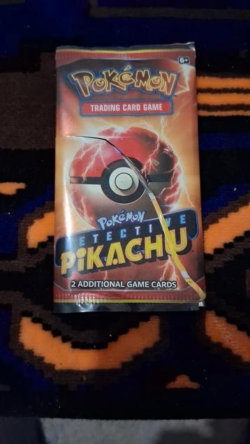 Te Koop 2 glimmende pokemon kaarten van Detective pikachu  beschikbaar voor biedingen