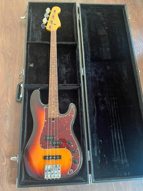 Fender Japan PJ-bass jaren ‘90, Muziek en Instrumenten, Snaarinstrumenten | Gitaren | Bas, Gebruikt, Elektrisch, Ophalen