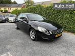Volvo V60 2.0T Momentum Automaat | Leer | Navi | Autom. Airc, Euro 5, 4 cilinders, Leder en Stof, Zwart
