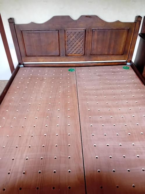 koloniaal bed met nachtkastjes, Huis en Inrichting, Slaapkamer | Bedden, Zo goed als nieuw, Tweepersoons, 160 cm, 200 cm, Hout