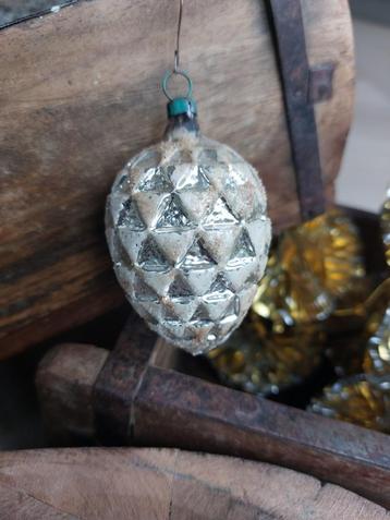 Hanger dennenappel BLOSSOM BROCANTE beschikbaar voor biedingen