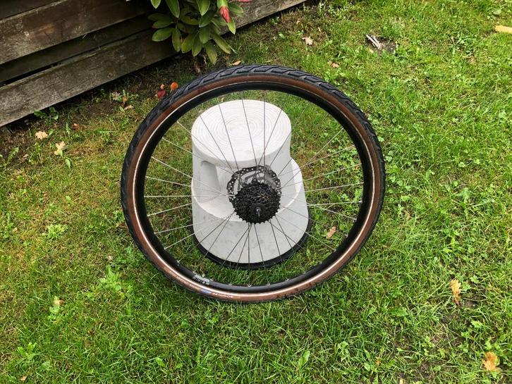 Achterwiel 28 inch 8 cassette versnellingen schijfrem, Fietsen en Brommers, Fietsonderdelen, Gebruikt, Algemeen, Wiel, Ophalen of Verzenden