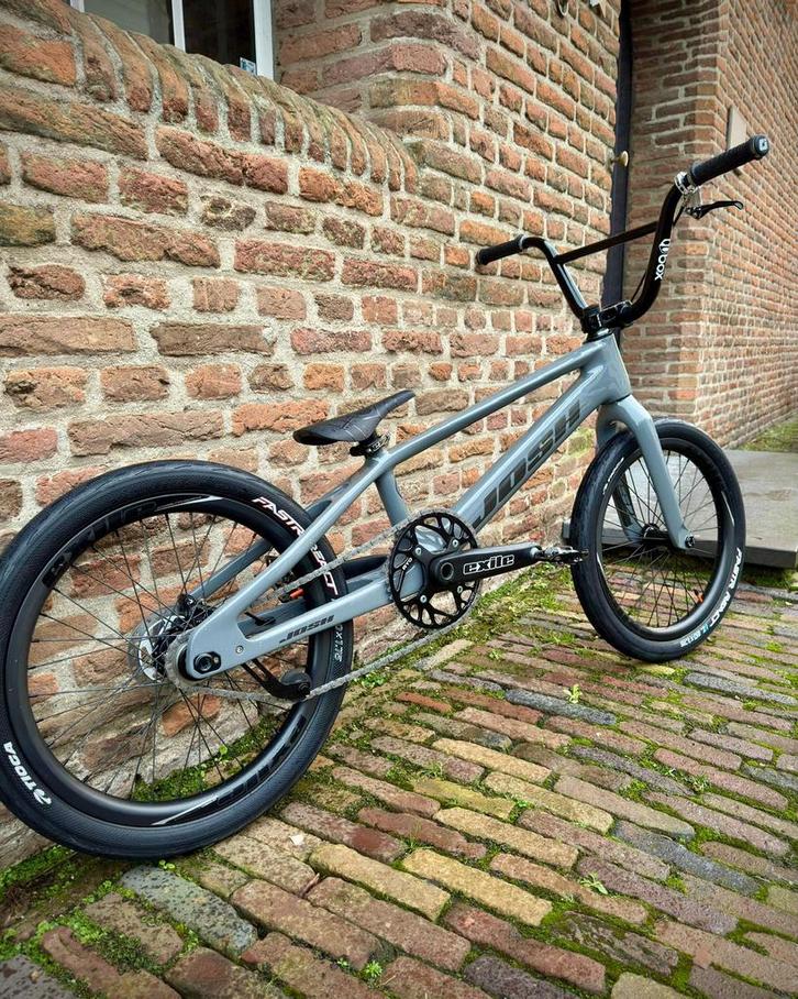 JOSH BMX Carbon, Fietsen en Brommers, Fietsen | Crossfietsen en BMX, Zo goed als nieuw, 20 tot 24 inch, Aluminium, Ophalen of Verzenden