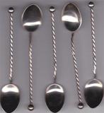 5 lepeltjes stijlappel. Lepeltjes zijn recht en niet krom., Verzilverd, Ophalen of Verzenden, Zo goed als nieuw, Metaal