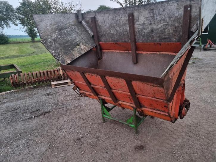 Voorladerbak. Voerdoseerbak. Vorenpakker, Schaffer schuif, Zakelijke goederen, Agrarisch | Werktuigen, Veehouderij, Weidebouw