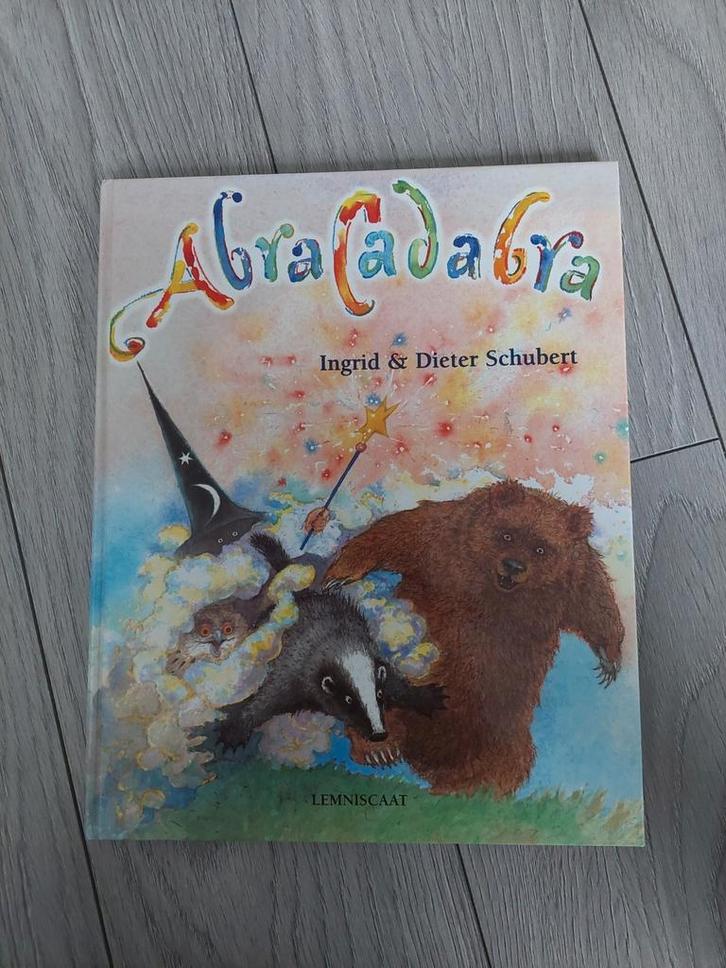 Ingrid & Dieter Schubert - Abracadabra  hardcover nieuwstaat, Boeken, Prentenboeken en Plaatjesalbums, Nieuw, Prentenboek, Ophalen of Verzenden