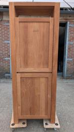 Moderne massief Eiken houten kast, Ophalen, Zo goed als nieuw