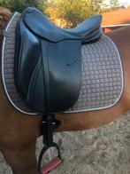 Dressuur en springzadels te koop, Dieren en Toebehoren, Paarden en Pony's | Zadels, Ophalen of Verzenden, Zo goed als nieuw, Dressuur