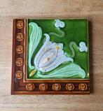 Art Nouveau tegel met bloem, Antiek en Kunst, Ophalen of Verzenden