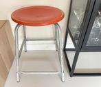 Kruk oranje heel stevig, Huis en Inrichting, Barkrukken, 1 kruk, Ophalen, Gebruikt, 60 tot 90 cm