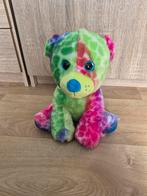 Tie dye knuffel beer regenboog kleuren 28 cm, Ophalen of Verzenden, Zo goed als nieuw, Beer