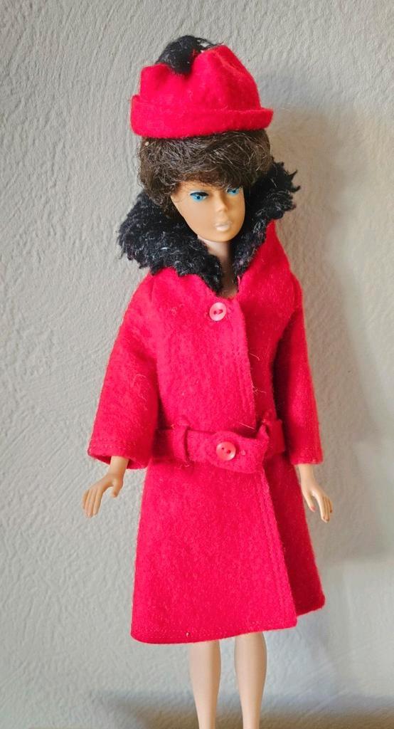 Vintage Barbie outfit It's Cold Outside #0819 1964/65, Verzamelen, Poppen, Gebruikt, Kleertjes, Ophalen of Verzenden