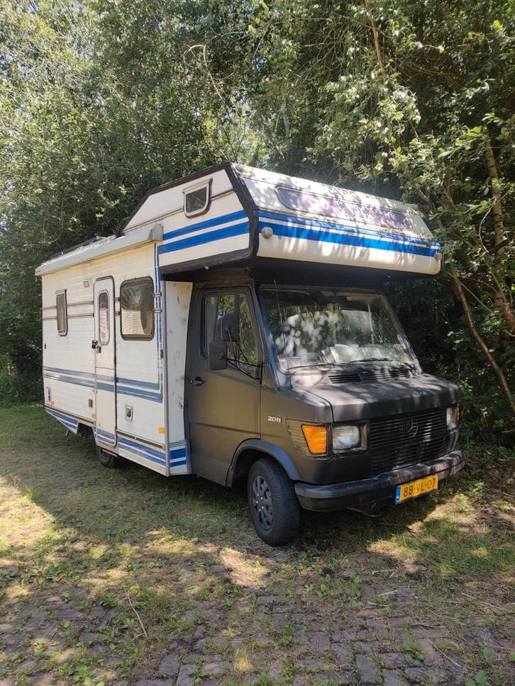 Mercedes-Benz, benzine,belasting vrij,zonnepanelen,starlink, Caravans en Kamperen, Campers, Particulier, tot en met 4, Buscamper of Camperbus