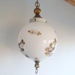 Vintage glazen bol hanglamp met bloemendecoratie met koper, Glas, Ophalen of Verzenden, Zo goed als nieuw