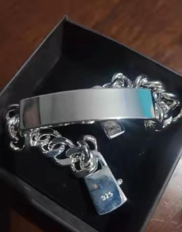 Zilveren heren armband  beschikbaar voor biedingen