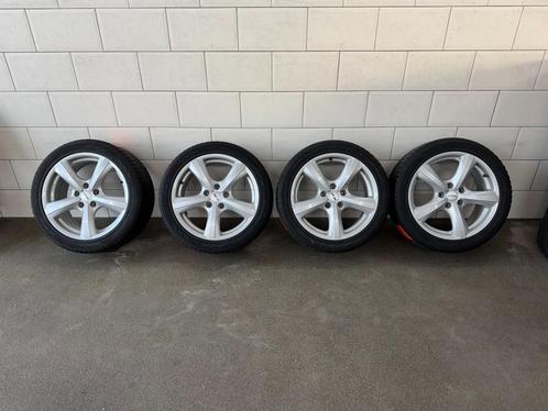 VW Golf 7 17 inch winterset, Auto-onderdelen, Banden en Velgen, Banden en Velgen, Winterbanden, 17 inch, 225 mm, Personenwagen