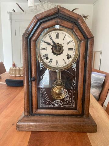 Antieke Ansonia Klok beschikbaar voor biedingen