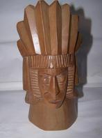 Prachtige handgesneden houten sculptuur Indiaan. H. 22,5 cm., Ophalen of Verzenden