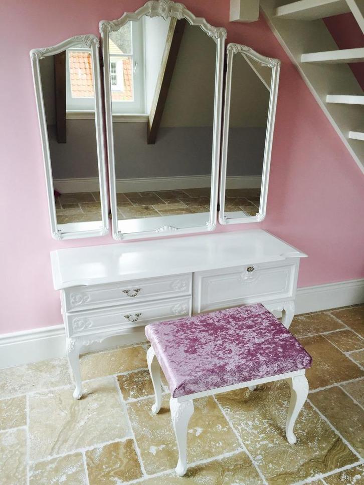 Prachtige vintage kaptafel met spiegel en bankje, Huis en Inrichting, Tafels | Kaptafels, Gebruikt, 100 tot 150 cm, 50 tot 100 cm