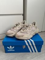 Adidas Ozweego - Weinig Gedragen, Kleding | Dames, Schoenen, Adidas, Beige, Ophalen of Verzenden, Sneakers of Gympen