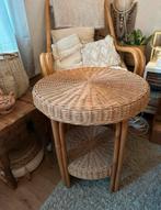 Landelijke rieten / rotan salontafel met bamboe poten, Antiek en Kunst, Ophalen