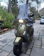 Vespa Sprint full option (2017), Maximaal 25 km/u, Benzine, Vespa S, Zo goed als nieuw