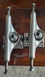 Independent trucks, Sport en Fitness, Skateboarden, Ophalen of Verzenden, Zo goed als nieuw, Skateboard