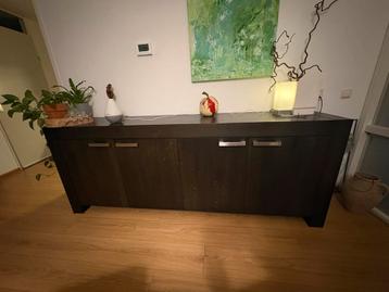 Mooi dressoir, 220 cm breed