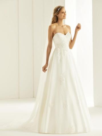 Trouwjurk Sample Sale Bianco Evento – TATIANA  beschikbaar voor biedingen