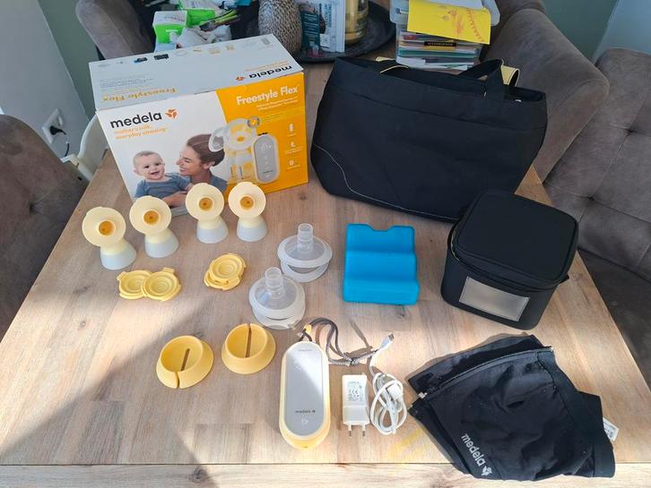 Medela Freestyle Flex Borstkolf Compleet, Kinderen en Baby's, Babyvoeding en Toebehoren, Zo goed als nieuw, Borstkolf, Ophalen of Verzenden