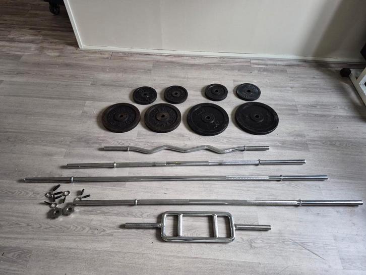 stangen en gewichten set 30mm, Sport en Fitness, Fitnessmaterialen, Gebruikt, Halterset, Armen, Benen, Borst, Buik, Rug, Ophalen