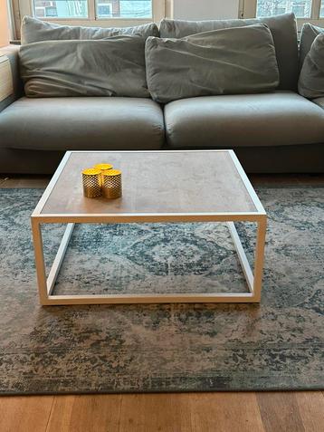 Salontafel Spinder design wit stalen onderstel 80x80cm €40