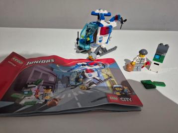 LEGO City Juniors 10720 Politiehelikopter Achtervolging beschikbaar voor biedingen