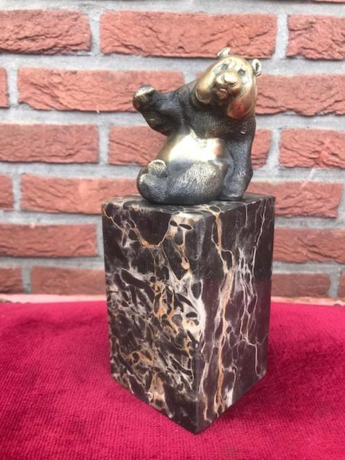 bronzen topbeeldje van een pandabeer, Antiek en Kunst, Kunst | Beelden en Houtsnijwerken, Ophalen of Verzenden