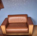 Een persoons bank -  1 zitbank van bruin leer, Huis en Inrichting, Banken | Bankstellen, Ophalen, Eenpersoons, Zo goed als nieuw