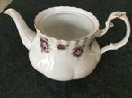 Royal Albert SWEET VIOLETS  THEEPOT, Ophalen of Verzenden