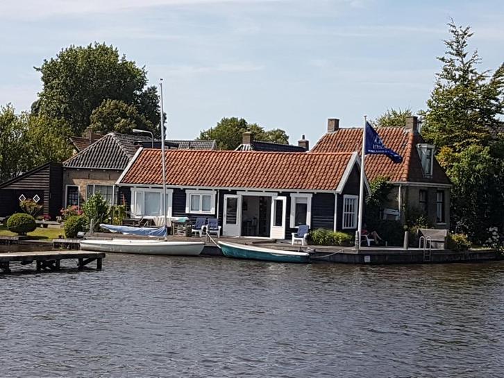 Vakantiehuisje aan het water in Terherne!, Vakantie, Vakantiehuizen | Nederland, Friesland, Chalet, Bungalow of Caravan, Dorp