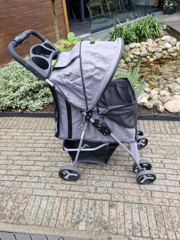 Honden buggy grijs beschikbaar voor biedingen