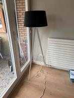 Zeer nette Zuiver Tripod Staande Lampen (3 stuks)!!, Ophalen, Zo goed als nieuw, Metaal, 150 tot 200 cm