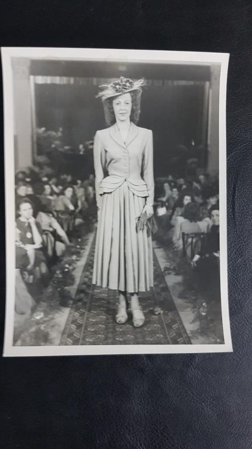 Mode foto's, Verzamelen, Foto's en Prenten, Nieuw, Foto, Overige onderwerpen, Voor 1940, Ophalen of Verzenden