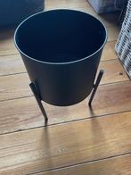 plantenpot zwart met standaard, Tuin en Terras, Bloempotten, Ophalen, Kunststof, Rond, Binnen