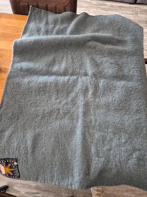 Sole Mio nieuwe Wollen Dekens - 100x75 cm - Pure Wol, Huis en Inrichting, Woonaccessoires | Plaids en Woondekens, Nieuw, Ophalen of Verzenden