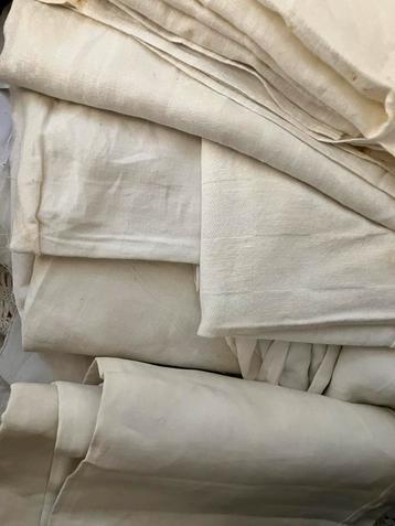 gezocht | oude textiel - linnengoed  beschikbaar voor biedingen
