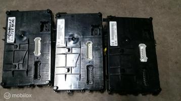 Zekeringskast Clio II 8200311988 n1 n2 8200063393 8200234045 beschikbaar voor biedingen